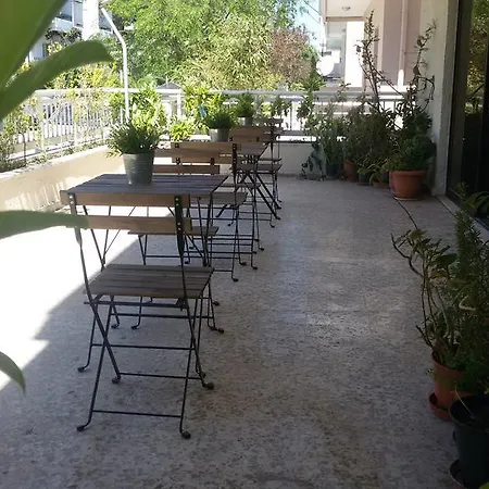 Emmanuel Aparthotel 3*