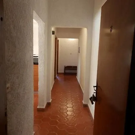 Emmanuel Aparthotel